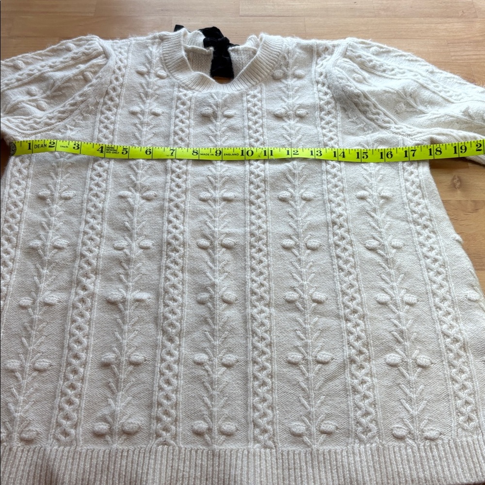 LOFT Cream knit sweater with black bow detail - Picture 6 of 8